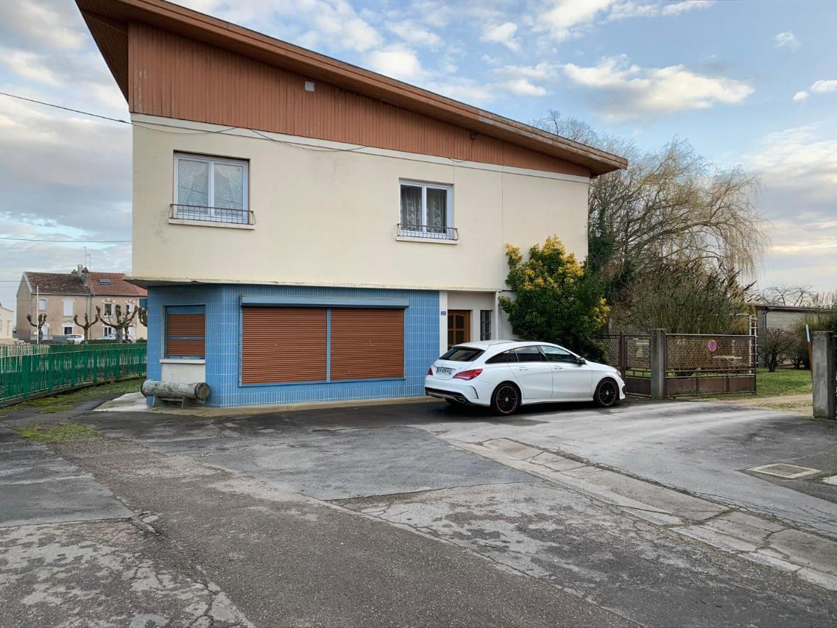 Appartement Dans Maison Avec Cour Et Parc Fresnes-en-Woevre Екстер'єр фото